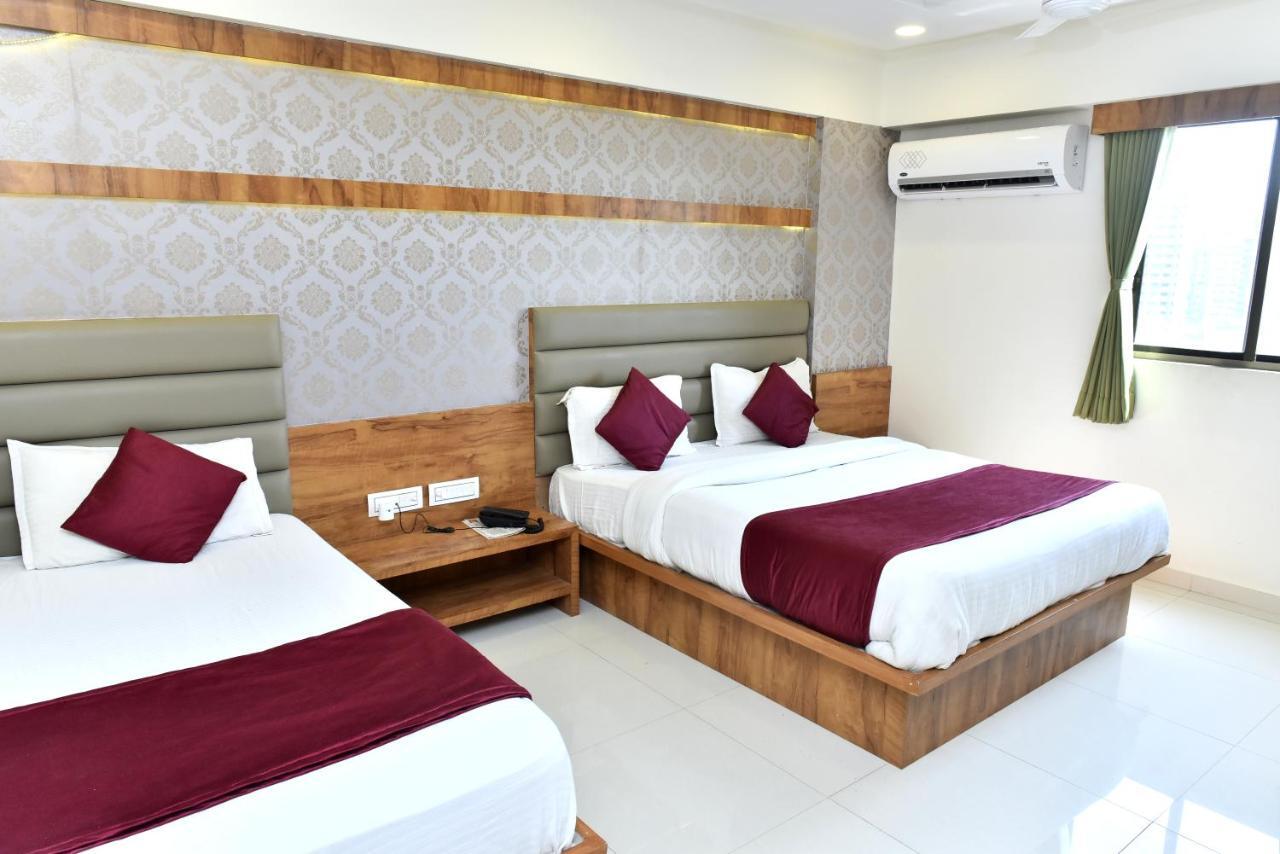 Hotel Royal King By Sky Stays Ahmadabad Zewnętrze zdjęcie