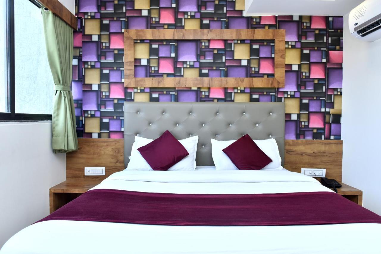 Hotel Royal King By Sky Stays Ahmadabad Zewnętrze zdjęcie
