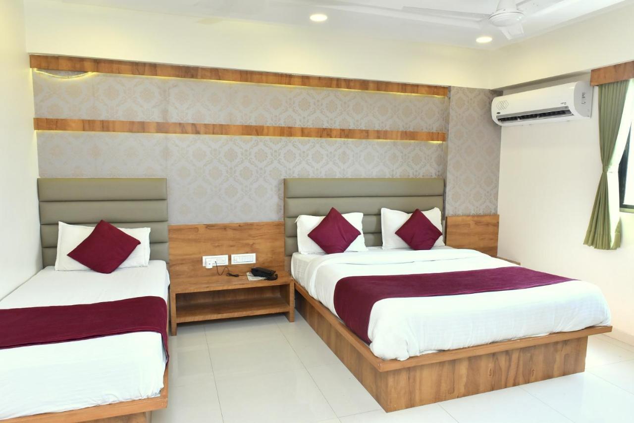 Hotel Royal King By Sky Stays Ahmadabad Zewnętrze zdjęcie