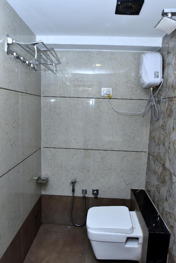 Hotel Royal King By Sky Stays Ahmadabad Zewnętrze zdjęcie